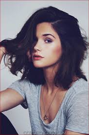 Las más largas vuelven a la. 16 Cortes De Pelo Cortos A Medianos Para Mujeres Cortopeinados Com