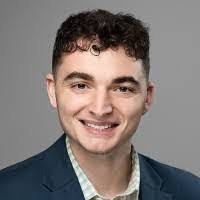 Wade Ison's Instagram, Twitter & Facebook