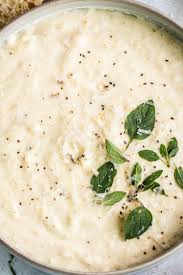Two kinds of italian cheese team up here in a creamy sauce that's terrific served over any type of pasta. Homemade Alfredo Sauce Recipe Video Valentina S Corner