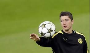 5 wout weghorst (fw) wolfsburg 6.9. Robert Lewandowski Fires Record Breaking Five Goals As Bayern Complete 5 1 Rout Of Wolfsburg India Com