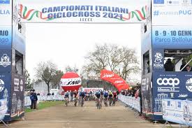 Rai sport 1 e 2 sono due canali tematici editi da rai (radiotelevisione italiana) dedicati allo sport. Tricolori Ciclocross 2021 Diretta Rai Dalle 14 45