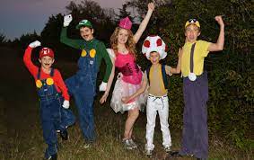 Mario Luigi Princess Peach Toad And Wario Costumes Easy To Add Accessories In Order To Create Thes Diy Halloween Costumes Wario Costume Halloween Costumes