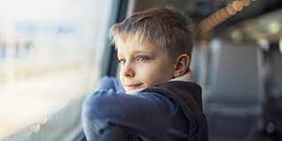 Dis à tous tes contacts de voila moi je vais prendre le train pour la premier fois dimanche tout seul j'ai demandé à une amie comme ça ce passait donc certaine information. Voyager En Train En Famille Quelle Formule Choisir Oui Sncf