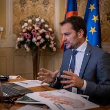 Θα κάνετε το ποδήλατό σας να. Slobakia O Prw8ypoyrgos Matobits Bre8hke 8etikos Sthn Covid 19