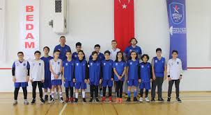 Hemen tıkla takımının lisanslı ürünlere bilcee güvencesiyle sahip ol. Anadolu Efes Spor Kulubu Basketbol Okulumuz Basladi Bedam