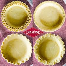 And since i have been seeing so many amazing pie crusts around pinterest lately vodka pie crust creative pie crust beautiful pie crusts pie crust designs pie decoration pies art pie tops thanksgiving pies pie crust recipes. 4 Fancy Pie Crust Decorations Diamond Nuts