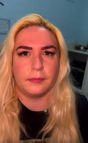 🐱Terapia con animales!🐱 Para @shaka_vap nuestra amiga Vero! ☘️ Cada vez  son más las personas que les gusta la sensación de tener a los gatitos  cerca y es que ayudan mucho a