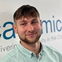 Judith Oakley's Instagram, Twitter & Facebook