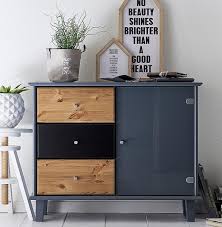 In den sechs schubladen können diverse utensilien untergebracht werden, die schnell und griffbereit verstaut werden sollen. Kommode 92x70x50cm Ultima 1 Graue Glastur 3 Schubladen Kiefer Massiv 3farbig Grau Schwarz Lackiert Gelaugt Geolt Casade Mobila