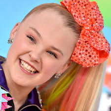 Joelle joanie jojo siwa (born may 19, 2003), is an american dancer, singer, actress, internet personality, and model. Teenage Youtube Sensation Jojo Siwa Buys 3 43 Million Tarzana Mansion Architectural Digest
