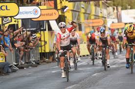 Retrouvez toute l'actualité internationale et les décryptages tour de france 2019 à lire et à revoir en replay sur france 24. Egan Bernal Gewinnt Die Tour De France 2019 Roadcy