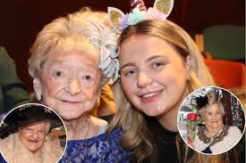 Larkfield View residents become supermodels for day