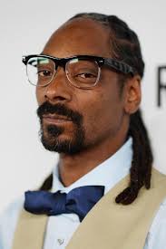Check out this fantastic collection of snoop dogg wallpapers, with 58 snoop dogg background images for your desktop, phone or tablet. How Old Is Snoop Dogg What S The Old School Artist S Net Worth And What Did He Say About Donald Trump And Kanye West