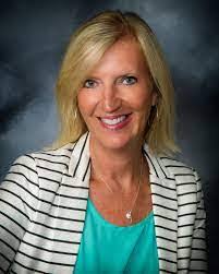 Allie Bragg's Instagram, Twitter & Facebook