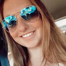 Emily Isley (@isleyem)