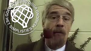 He is a writer and actor, known for simplisties verbond (1974), geen paniek (1973) and van kooten en de bie (1981). Lintjesregen Van Kooten En De Bie Youtube