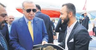 Almanya doğumlu milli boksör, ünsal arık… türkiye'yi temsil ediyor. Karsima Cik Unsal Avrupa Haberleri