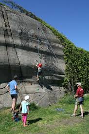 Dann geh doch klettern im garten! Klettern Im Garten Picture Of Hvasser Motell Tjome Tripadvisor