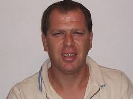 Les relations de Sami LARBI