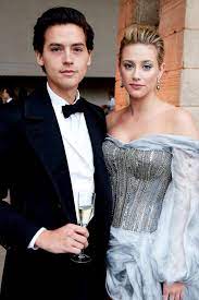 Maybe you would like to learn more about one of these? Cole Sprouse Lili Reinhart Das Ist Der Grund Fur Ihre Trennung Gala De