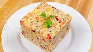 Adaugă cartoful, morcovul, rădăcina de pătrunjel și carnea supă de roşii cu paste si pătrunjel: Salata De Boeuf Facuta In Casa Jamilacuisine Youtube
