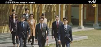 Drama korea designated survivor 60 days 2019, adalah drama politik ini mengisahkan menteri lingkungan dan mantan profesor bernama park moo jin (ji jin hee) yang secara tak terduga harus memimpin korea selama 60 hari. Designated Survivor 60 Days Asianwiki