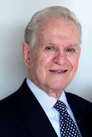 Lenore Pepper's Instagram, Twitter & Facebook