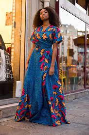 Maybe you would like to learn more about one of these? 13 Photos Tendance Mode En Wax 13 Photos A Couper Le Souffle Dakarbuzz Robe Africaine Mode Africaine Tenue Africaine