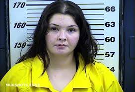 Alondra Lerma's Instagram, Twitter & Facebook