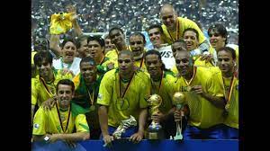 O triunfo nos pênaltis sobre os hermanos na final da copa américa de 2004, após um empate conquistado com um gol nos acréscimos, não sai da cabeça do torcedor e foi o jogo mais votado na enquete do site do globo que perguntou qual foi o brasil e argentina inesquecível. Final Copa America 2004 Brasil X Argentina Jogo Completo Youtube