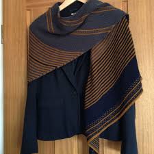 A character and subject of books written in the ye olde days of whfb, by jack yeovil, more widely known as the film critic/horror buff kim newman. Drachenfels Shawl Knitted Shawls Knitted Scarf Knitting Patterns