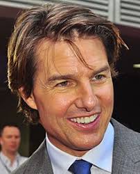 Tom cruise adalah aktor papan atas hollywood yang karirnya cenderung stabil dengan banyak raihan kesuksesan, baik secara komersil maupun kualitas. Tom Cruise Filmography Wikipedia