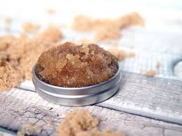 Easy Diy Brown Sugar Lip Scrub With Coconut Oil For Kissable Lips
