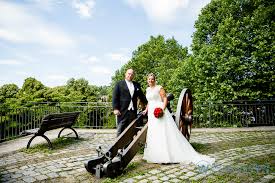 It was the first to introduce cans to the philly market and later implemented a successful quiz game. Hochzeit Von Christine Und Michael In Esslingen Fotodesign Schlabschi