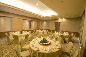 Marina Convention Center Batam Private Room Round Table Set Up Holiday Inn Table Set Up Private Room