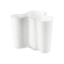 Design alvar aalto, 1936 blown glass made in finland by iittala. Iittala Alvar Aalto Collection Vase 120 Mm White Iittala Com Uk