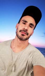 Andres Becerra (@andresbecerra)