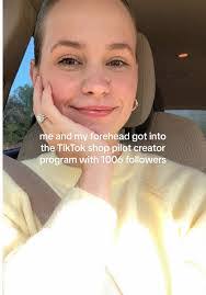 Lacey Barry's Instagram, Twitter & Facebook