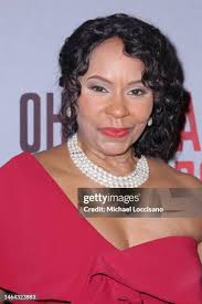 Audra McDonald, mother Anna McDonald and daughter Zoe Donovan pose at...  News Photo