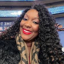 Adrienne Colvin's Instagram, Twitter & Facebook