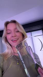 The UK can’t tame her! @Zara Larsson receives her BRIT Billion Award for  one billion UK streams! 💕