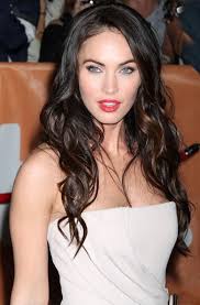 Clothing Colors For Fair Skin With Blonde Brown Red Or Black Hair Megan Fox Hair Dark Hair Pale Skin Fair Skin Dark Hair