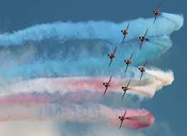Returned to scampton on 26 may 2021. Red Arrows Display Schedule 2021 Dates Transit Times Maps Military Airshows Where Are The Red Arrows Today