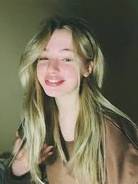 Cassie Couch's Instagram, Twitter & Facebook