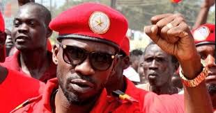 Robert kyagulanyi ssentamu (* 12. Ugandan Mp Bobi Wine Under Preventive House Arrest Police Africanews