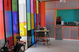 Deco Dans La Maison De Manish Arora Le Bhv Marais Paris Apartments Colorful Decor Interior Inspiration