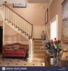 Here they even left room for crawl. Ø§ÙŠÙ‚Ø§Ù Ø¹Ù† Ø§Ù„Ø¹Ù…Ù„ Ø¬Ø±Ø¹Ø© Ø¨Ø±Ù…Ø§Ø¦ÙŠØ© Sofa Under Stairs Findlocal Drivewayrepair Com