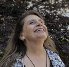 Dona Wolf's Instagram, Twitter & Facebook