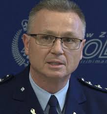 Southland police officer investigated over texts to crime victim