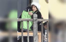 Lest you assume the pair are dating or cosplaying as your parents après ski, they are actually in the italian alps filming house of gucci, the tragic. Qcyesx32ybklkm